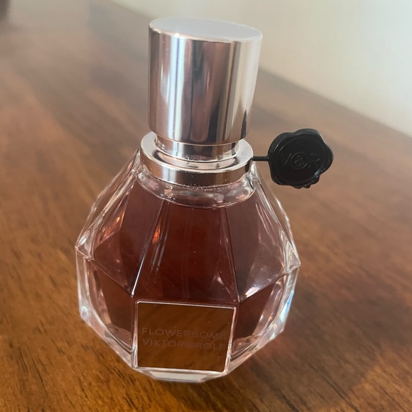 Viktor & Rolf Flowerbomb - Picture 4 of 4